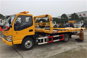 颍东哪里有拖车服务