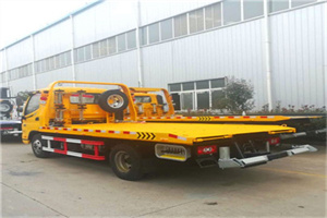 颍东附近拖车救援搭电